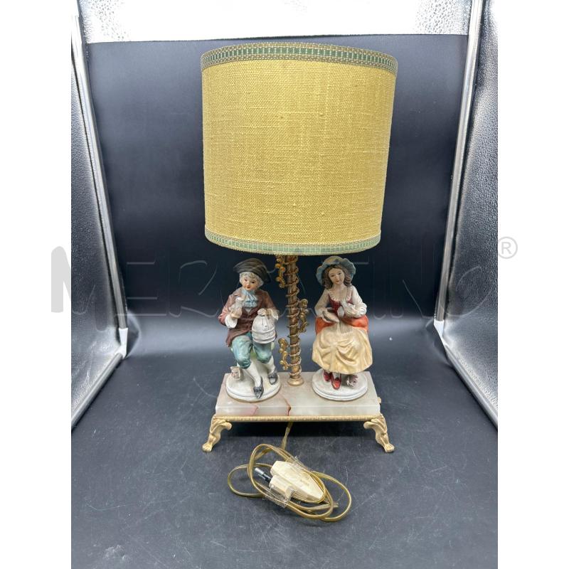 LAMPADA CON STATUINA COPPIA CON ALABASTRO | Mercatino dell'Usato Burolo 1