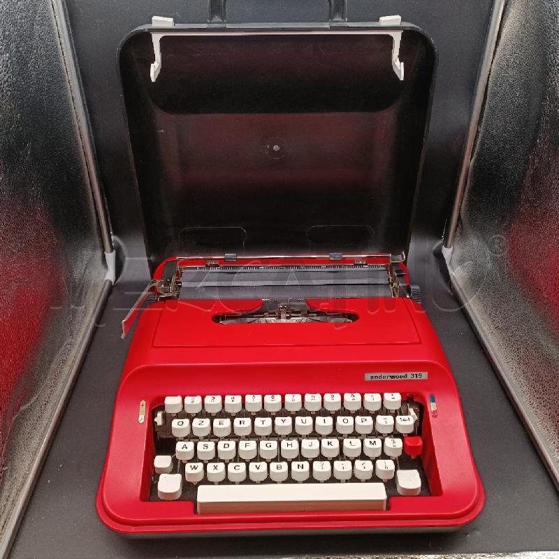 MACCHINA DA SCRIVERE UNDERWOOD 319 | Mercatino dell'Usato Burolo 1