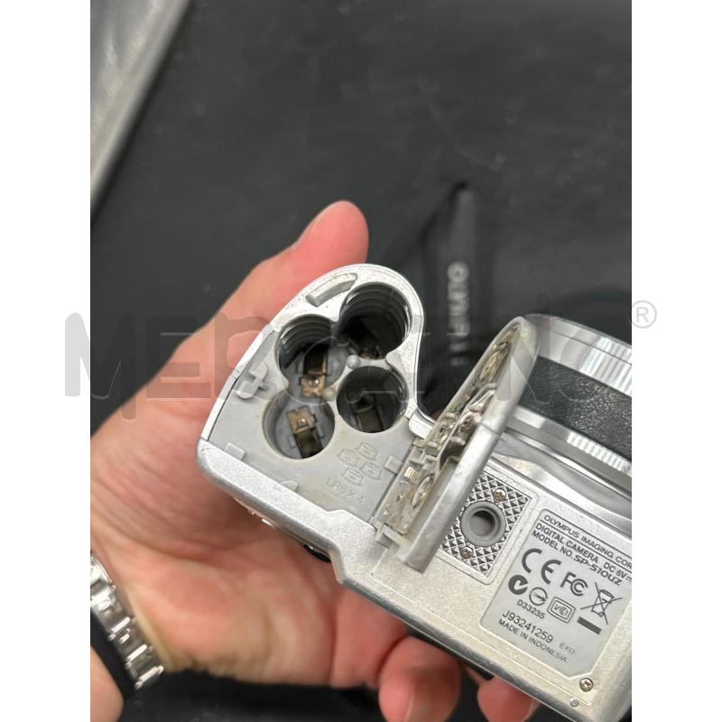 MACCHINA FOTOGRAFICA OLYMPUS 7.1 MEGAPIXEL A BATTERIA  | Mercatino dell'Usato Burolo 5