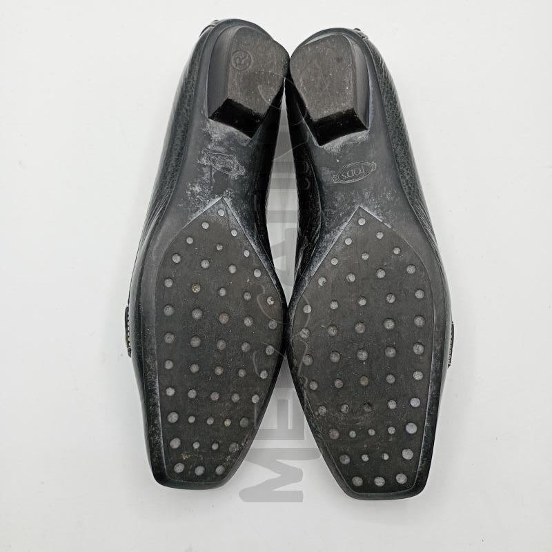 MOCASSINI DONNA TOD'S NERO PELLE MARTELLATA | Mercatino dell'Usato Burolo 5