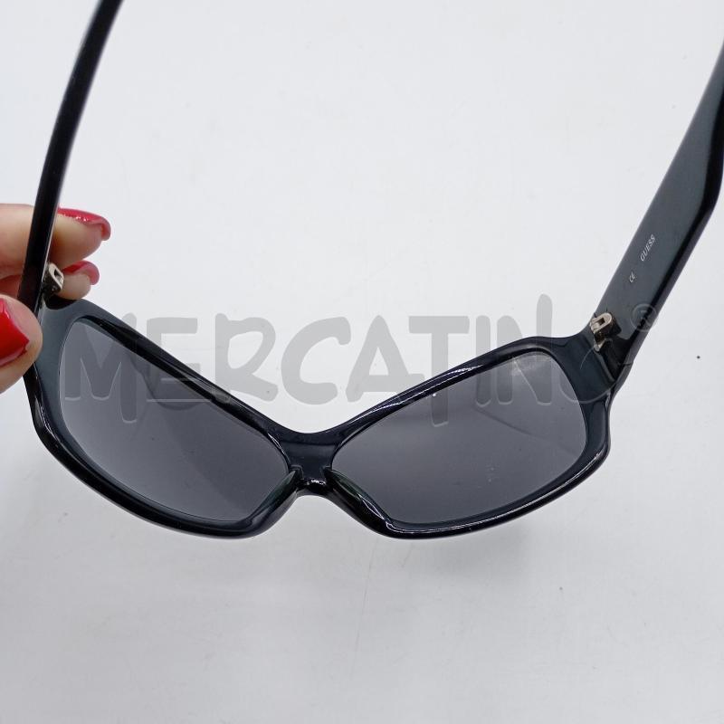 OCCHIALI DA SOLE GUESS NERO A MASCHERA LOGO GRIGIO GU6142 | Mercatino dell'Usato Burolo 4