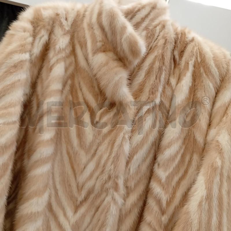 PELLICCIA CREMA E BEIGE  DISEGNO GEOMETRICO A ZIG ZAG | Mercatino dell'Usato Burolo 3