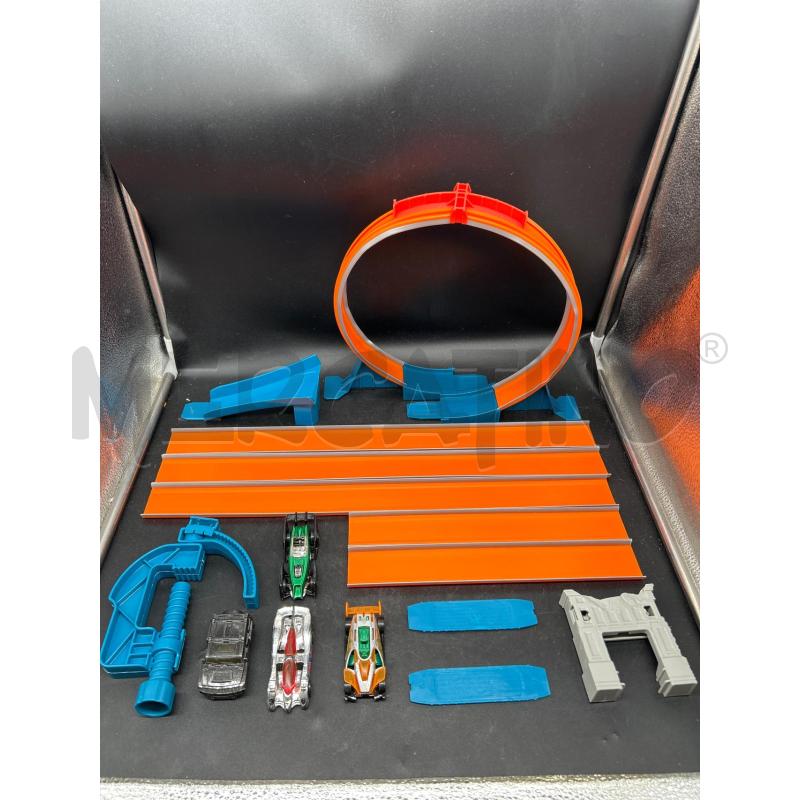 PISTA HOTWHEELS GIRO MORTALE + MACCHININA | Mercatino dell'Usato Burolo 1