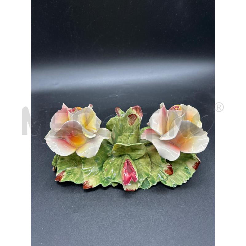 PORTA CANDELA CERAMICA CAPODIMONTE CON FIORI | Mercatino dell'Usato Burolo 2