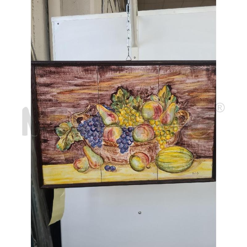QUADRO DIPINTO SU PIASTRELLE CESTO CON FRUTTA | Mercatino dell'Usato Burolo 1
