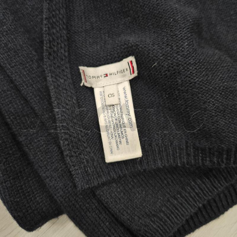 SCIARPA UNISEX TOMMY HILFIGER | Mercatino dell'Usato Burolo 2