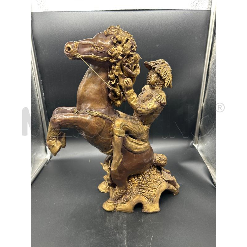 SCULTURA CAVALIERE COTTO DI AVIA | Mercatino dell'Usato Burolo 2
