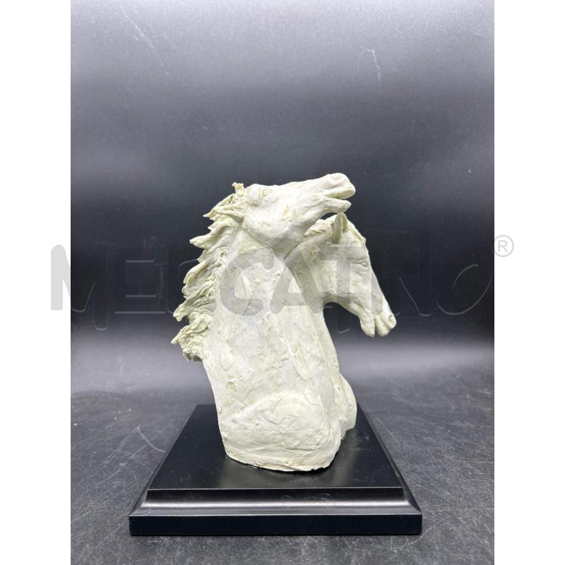 SCULTURA CAVALLI CERAMICATI CON FIRMA BASE LEGNO | Mercatino dell'Usato Burolo 4