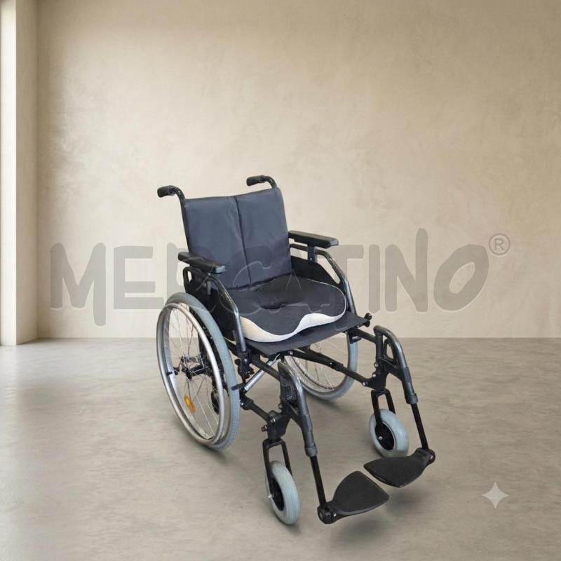 SEDIA A ROTELLE NERA | Mercatino dell'Usato Burolo 1