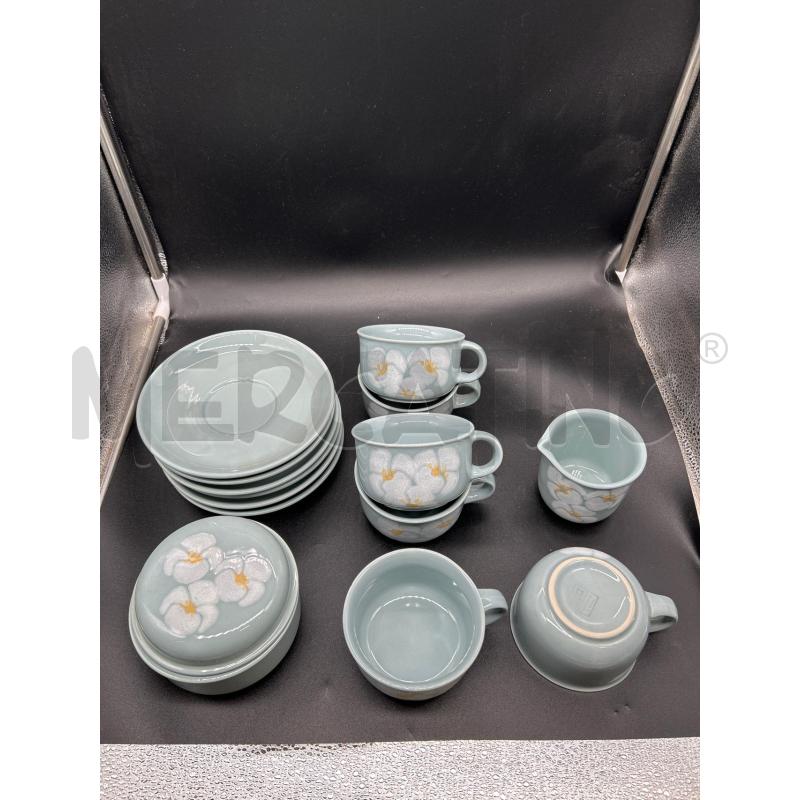 SERVIZIO TE' PZ6+2 CERAMICA BLU FIORI BIANCHE | Mercatino dell'Usato Burolo 1