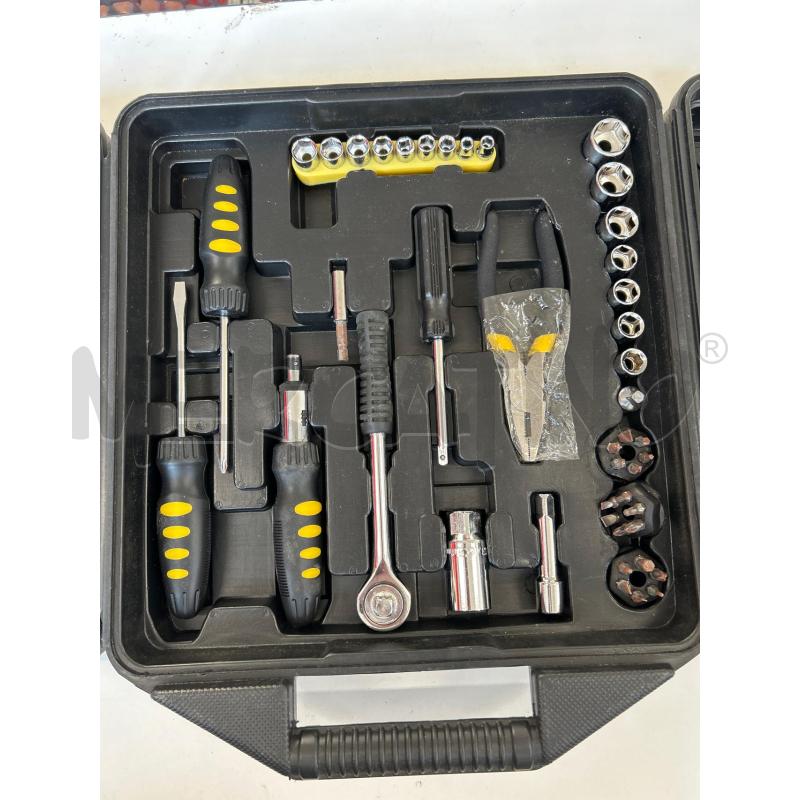 SET CHIAVI + VALIGGIA 65 PZ | Mercatino dell'Usato Burolo 1