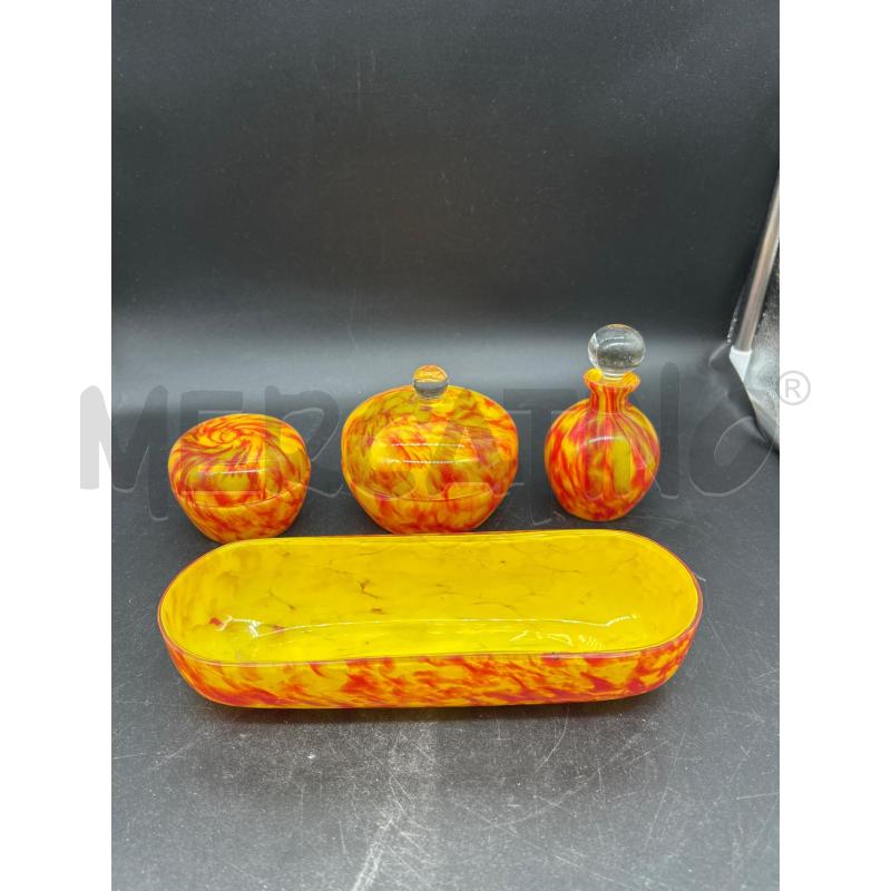 SET DA BAGNO VETRO GIALLO ROSSO VINTAGE | Mercatino dell'Usato Burolo 1
