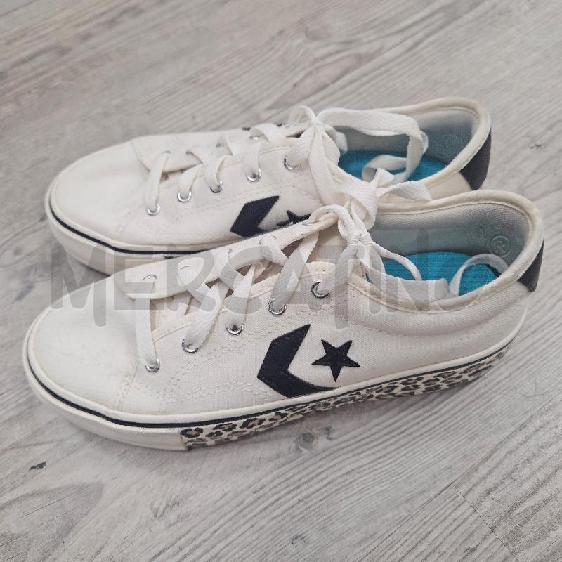 SNEAKERS DONNA CONVERSE BIANCHE PLATFORM SUOLA ZEBRATA | Mercatino dell'Usato Burolo 1