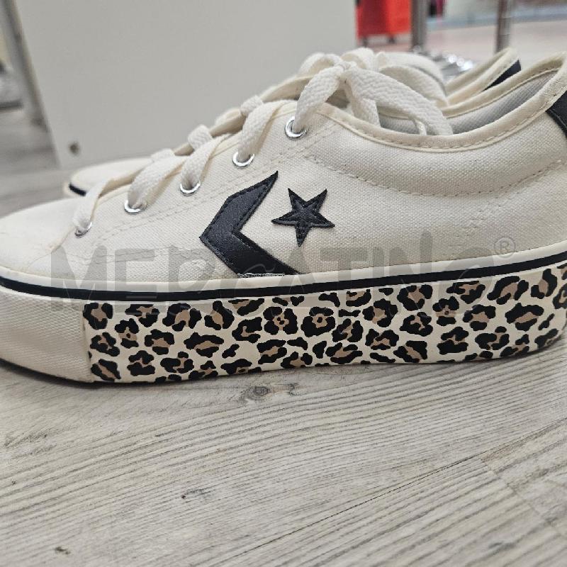 SNEAKERS DONNA CONVERSE BIANCHE PLATFORM SUOLA ZEBRATA | Mercatino dell'Usato Burolo 2
