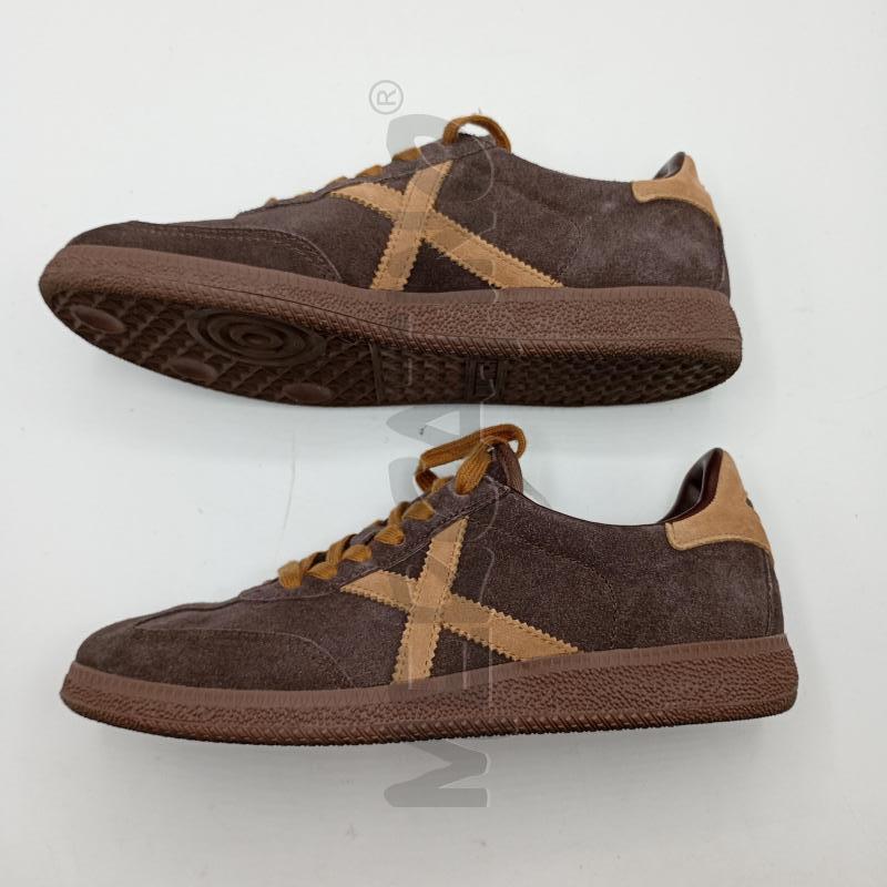 SNEAKERS UOMO MUNICH MARRONE RIGHE BEIGE | Mercatino dell'Usato Burolo 2