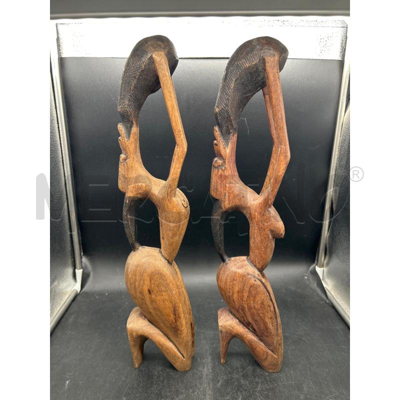 STATUA COPPIA ETNICA LEGNO CON BRACCIO ROTTO | Mercatino dell'Usato Burolo 3