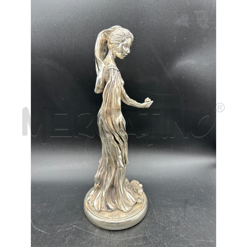 STATUA DONNA CON UCELLO GRIGIA | Mercatino dell'Usato Burolo 2