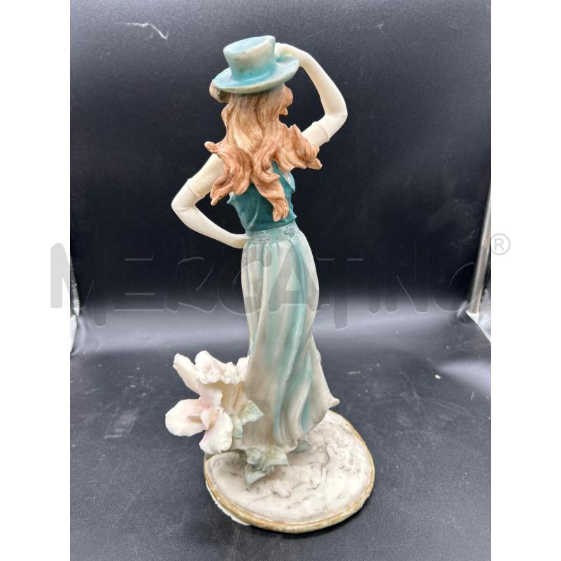 STATUA RESINA DONNA VESTITO BLU | Mercatino dell'Usato Burolo 2