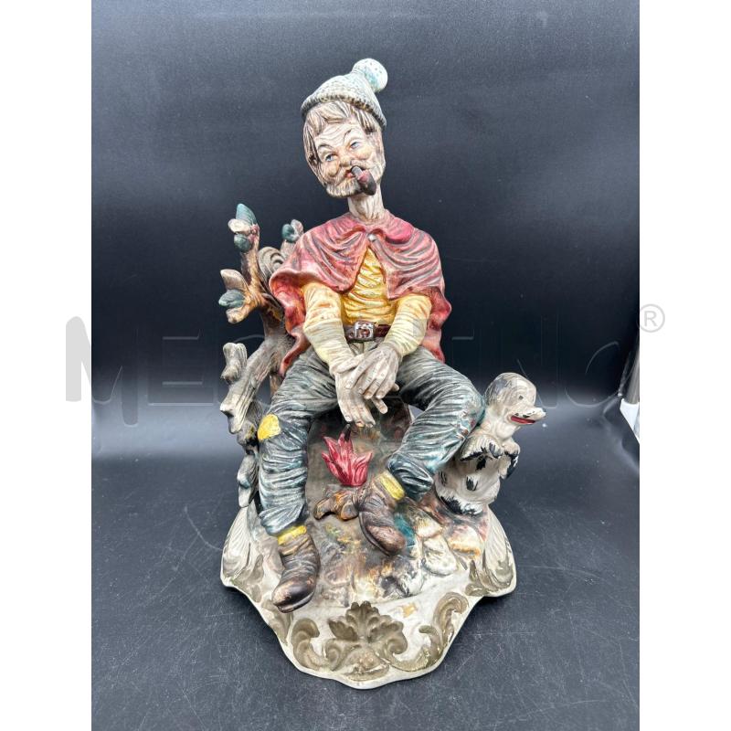 STATUA SIGNORE SEDUTO CON CANE CAPODIMONTE | Mercatino dell'Usato Burolo 1