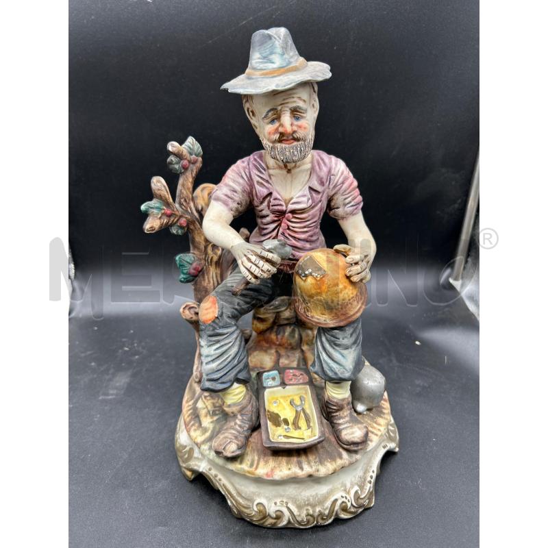 STATUA UOMO SEDUTO FABBRO | Mercatino dell'Usato Burolo 1