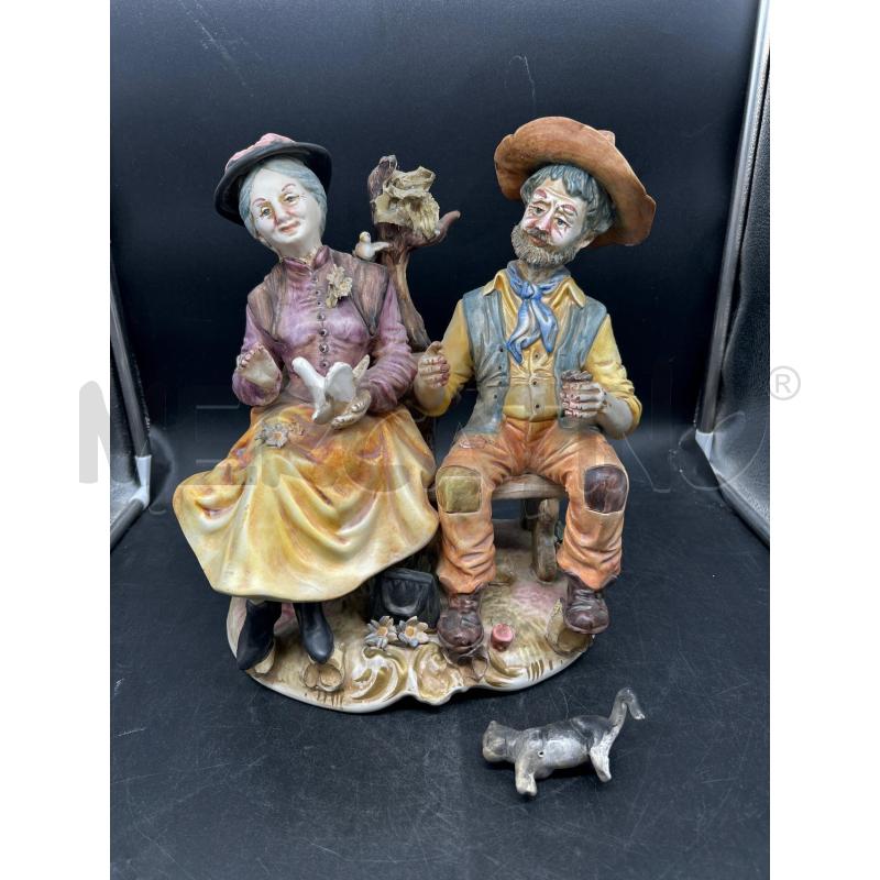 STATUINA CAPODIMONTE ANZIANI NELLA NATURA CON DIFETTI | Mercatino dell'Usato Burolo 1