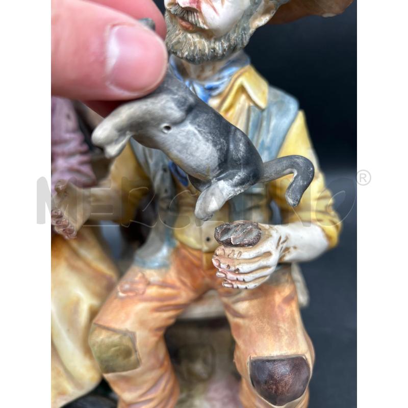 STATUINA CAPODIMONTE ANZIANI NELLA NATURA CON DIFETTI | Mercatino dell'Usato Burolo 3