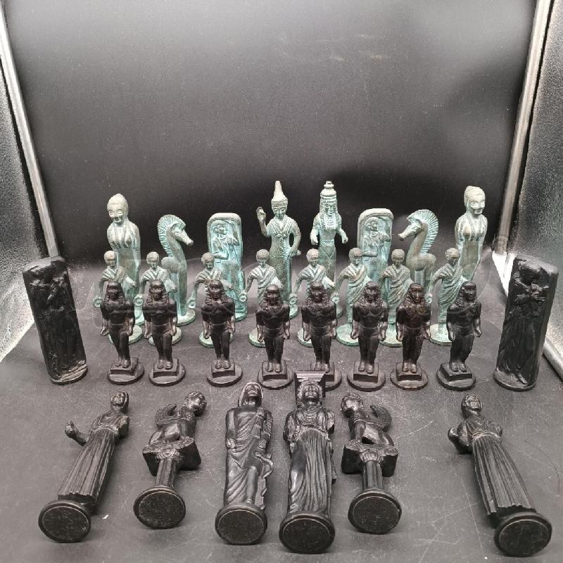 STATUINE SCACCHIERA INMETALLO ETRUSCA | Mercatino dell'Usato Burolo 1