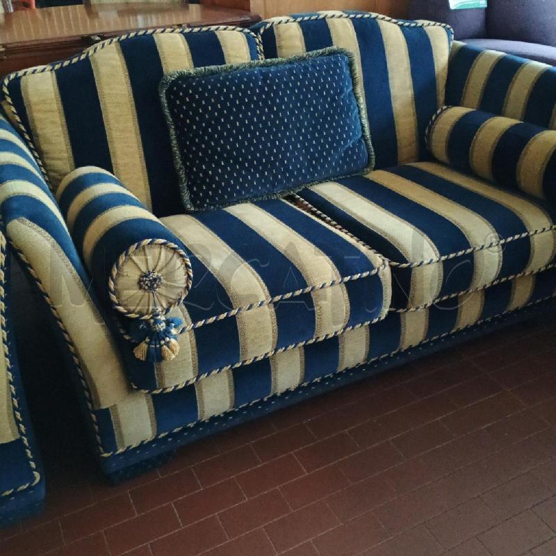 DIVANO VELLUTO RIGHE MISURE CM 150 X 88 | Mercatino dell'Usato Torino san paolo 1