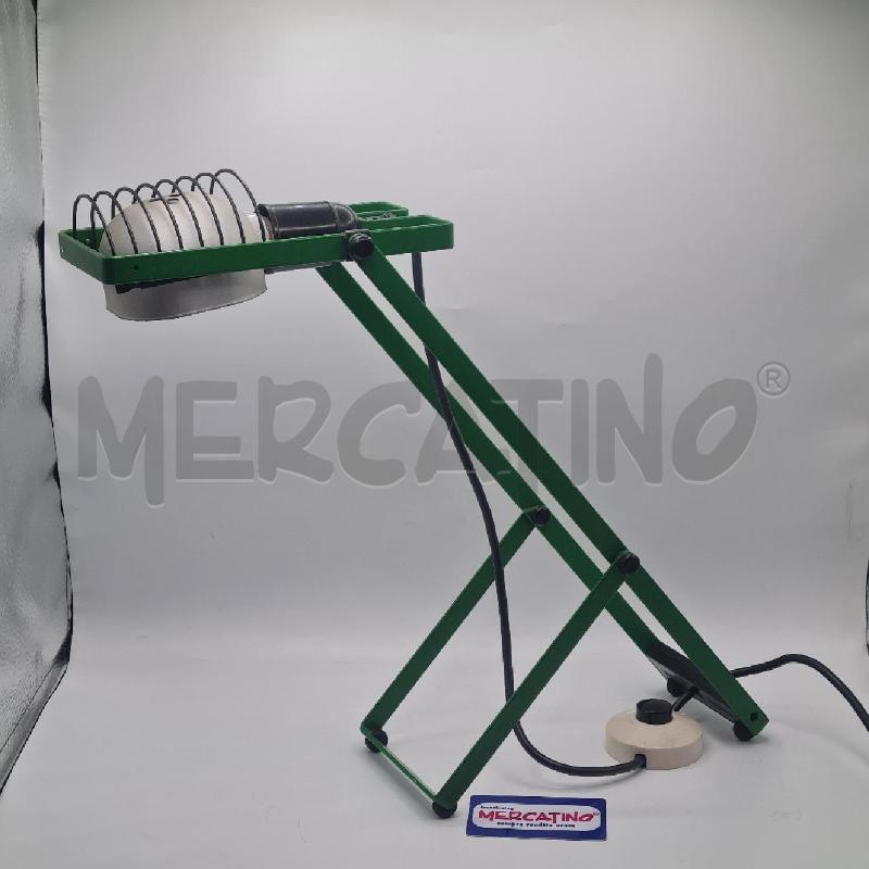 LAMPADA VERDE ARTEMIDE SINTESI ERNESTO GISMONDI | Mercatino dell'Usato Torino san paolo 1