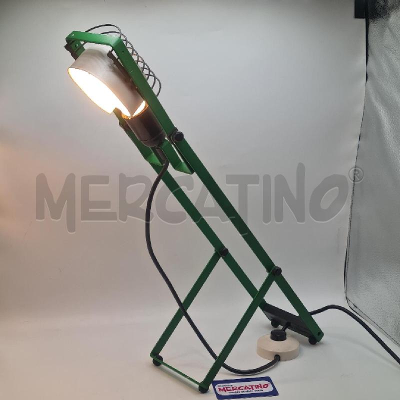LAMPADA VERDE ARTEMIDE SINTESI ERNESTO GISMONDI | Mercatino dell'Usato Torino san paolo 2