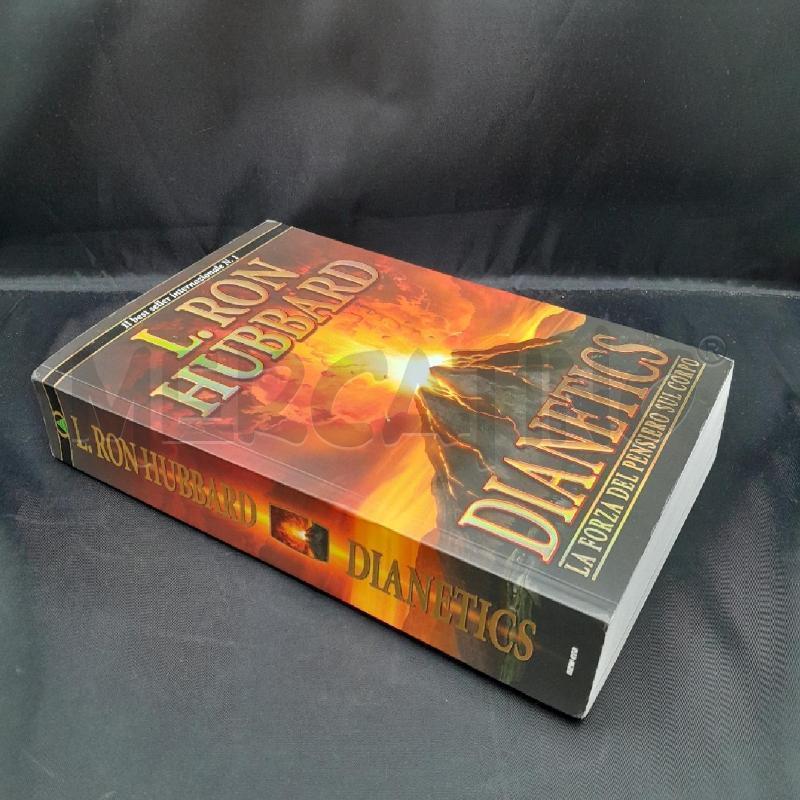 LIBRO + DVD RON HUBBARD SCIENTOLOGY E DIANETICS | Mercatino dell'Usato Torino san paolo 2