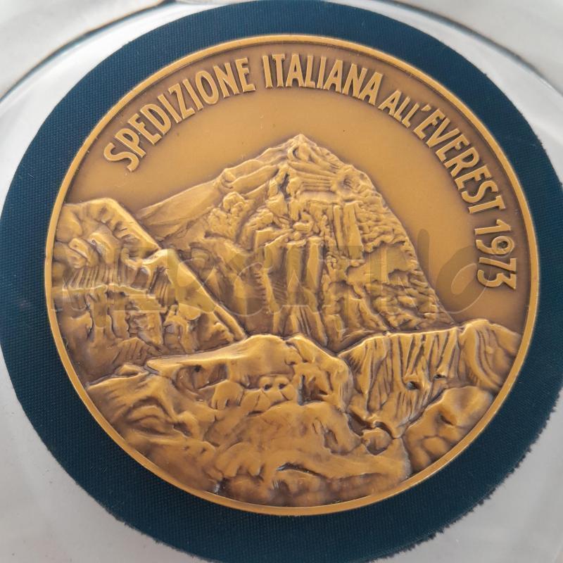 MEDAGLIA SPEDIZIONE ITALIANA EVEREST 1973 | Mercatino dell'Usato Torino san paolo 2
