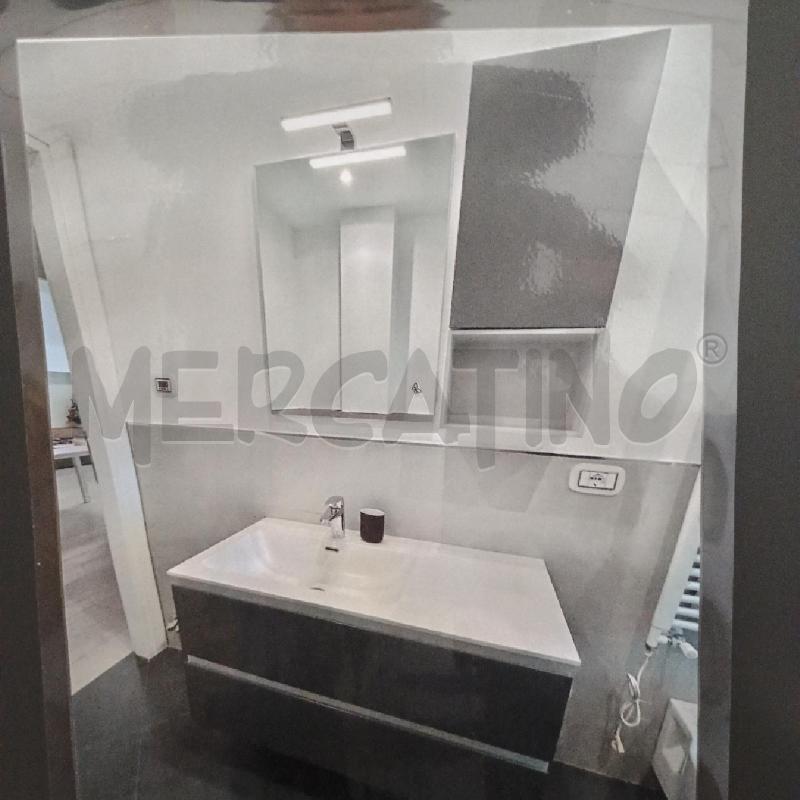 MOBILE BAGNO SOSPESO MISURE CM 106 X 50 | Mercatino dell'Usato Torino san paolo 1