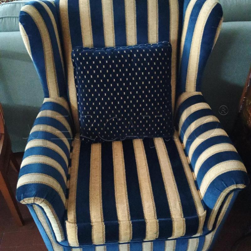 POLTRONA VELLUTO RIGHE MISURE CM 75 X 88 | Mercatino dell'Usato Torino san paolo 3
