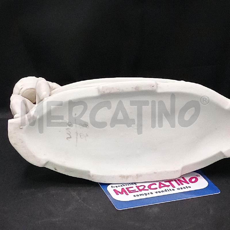 PORCELLANA BIANCA BIMBO SU VASCA | Mercatino dell'Usato Torino san paolo 2