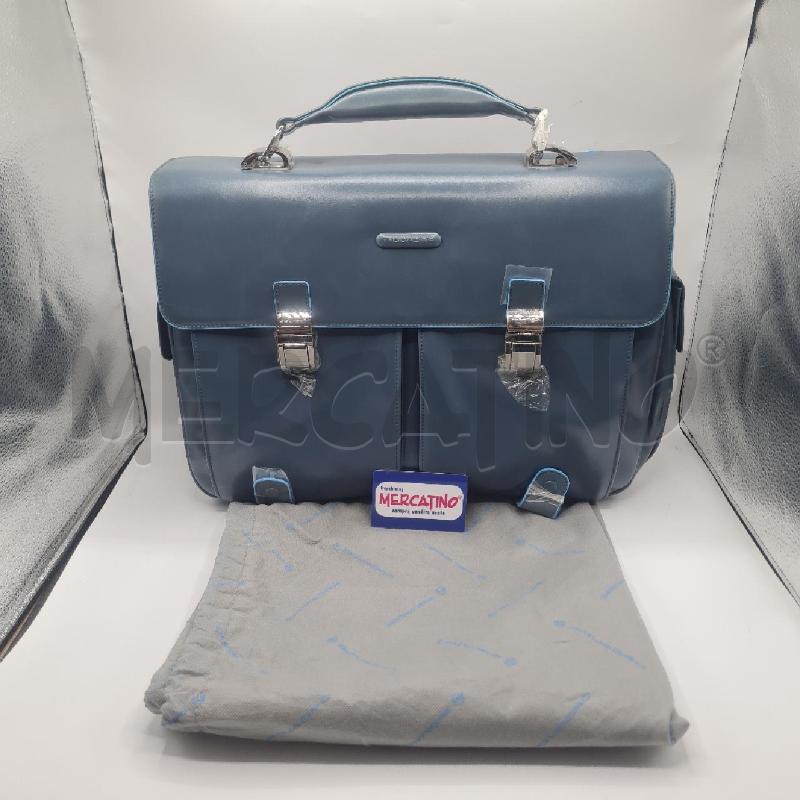 PORTA DOCUMENTI AZ PIQUADRO COME NUOVO | Mercatino dell'Usato Torino san paolo 1