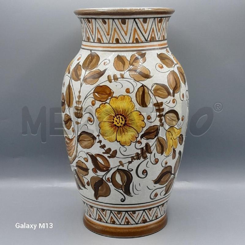 VASO PAVONI FIORI FOGLIE CHIANCIANO BARBETTI CM 33 | Mercatino dell'Usato Torino san paolo 2