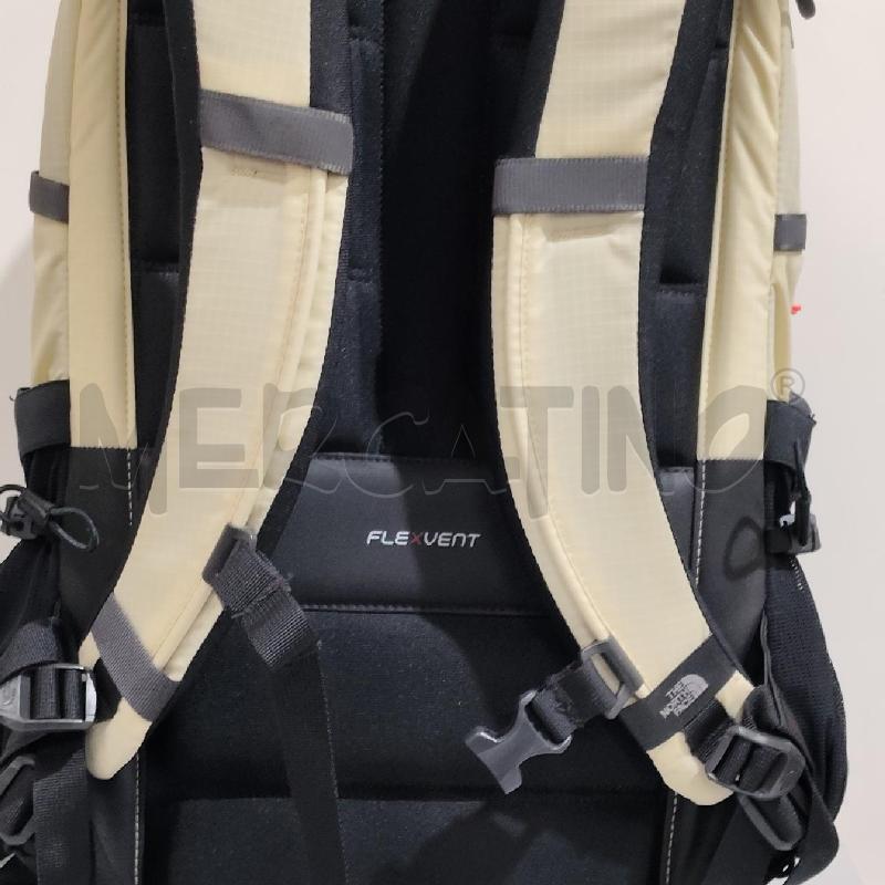 ZAINO BG/N NORTNHFACE +ACCESSORIO ABB | Mercatino dell'Usato Torino san paolo 3
