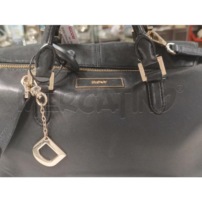 BORSA DONNA DKNY NERO A MANO MORBIDA RETTANGOLARE  | Mercatino dell'Usato Torino nizza 2