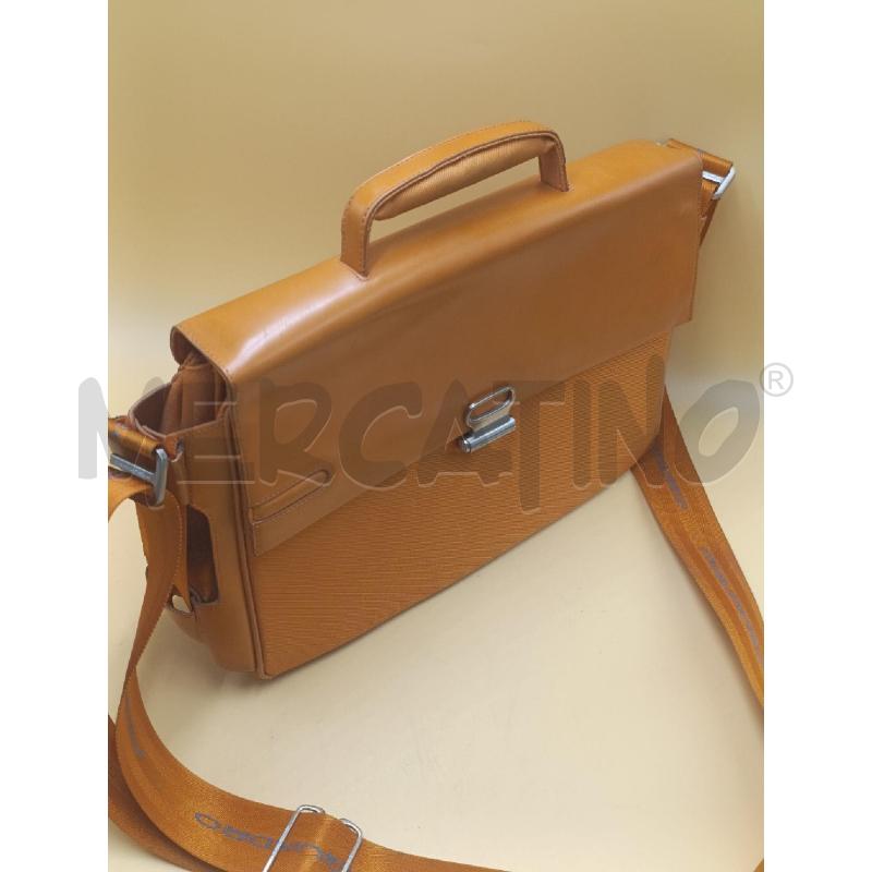 BORSA PQUADRO ARANCIONE | Mercatino dell'Usato Torino nizza 3