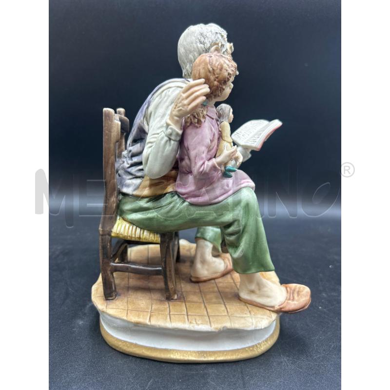 CAPODIMONTE ANZIANO CON BAMBINI | Mercatino dell'Usato Torino nizza 3