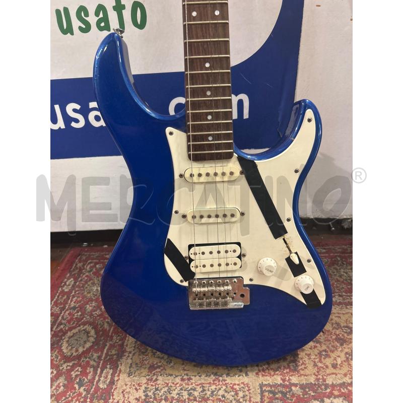 CHITARRA ELETTRICA YAMAHA | Mercatino dell'Usato Torino nizza 2