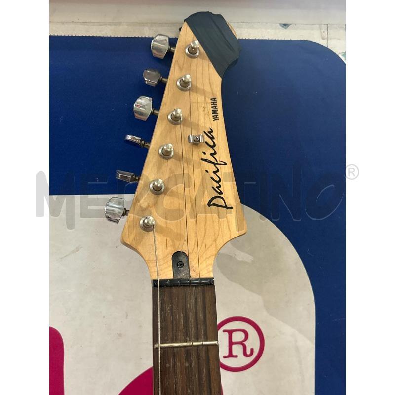 CHITARRA ELETTRICA YAMAHA | Mercatino dell'Usato Torino nizza 3