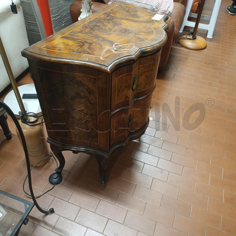 COMODINO IN STILE A DUE CASSETTI BOMBATO | Mercatino dell'Usato Torino nizza 1