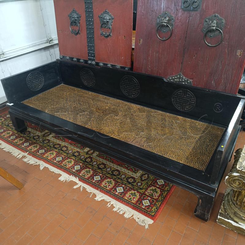 DIVANO CINESE IN LEGNO | Mercatino dell'Usato Torino nizza 1