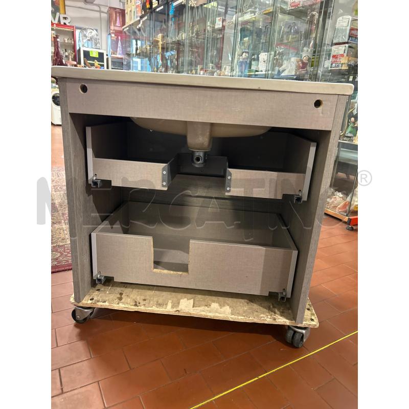 MOBILETTO BAGNO DUE CAASETTI DA MURO COLOR TORTORA | Mercatino dell'Usato Torino nizza 4