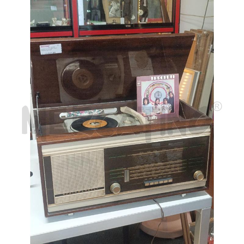 RADIO A VALVOLE CON GIRADISCHI RADIO MARELLI | Mercatino dell'Usato Torino nizza 1