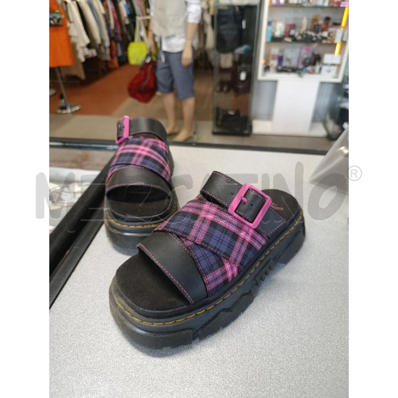 SANDALI DONNA DR MARTENS NERI E VIOLA | Mercatino dell'Usato Torino nizza 2
