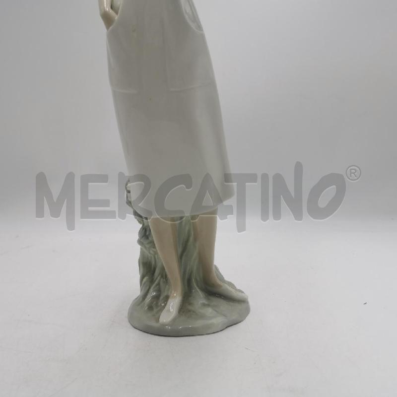 STATUETTA LLADRO INFERMIERA | Mercatino dell'Usato Torino nizza 4