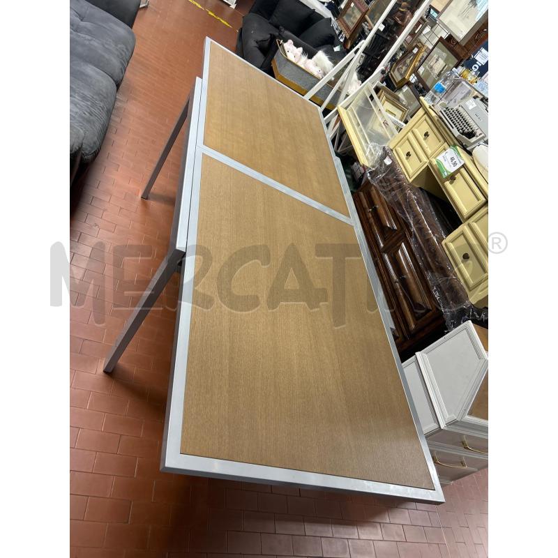 TAVOLO RETTANGOLARE BASE METALLICA GRIGIO E LEGNO | Mercatino dell'Usato Torino nizza 3